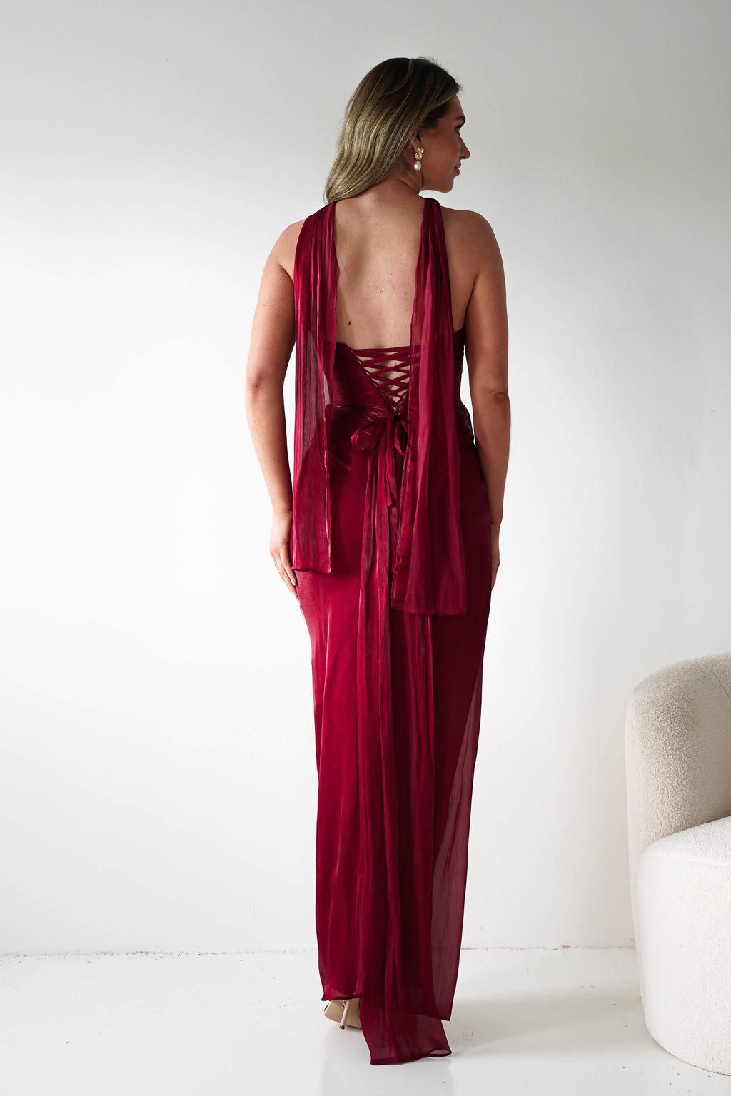 Marielle Glowing Chiffon Strapless Maxi Dress in burgundy – shoulder detail | Velora premium burgundy dresses