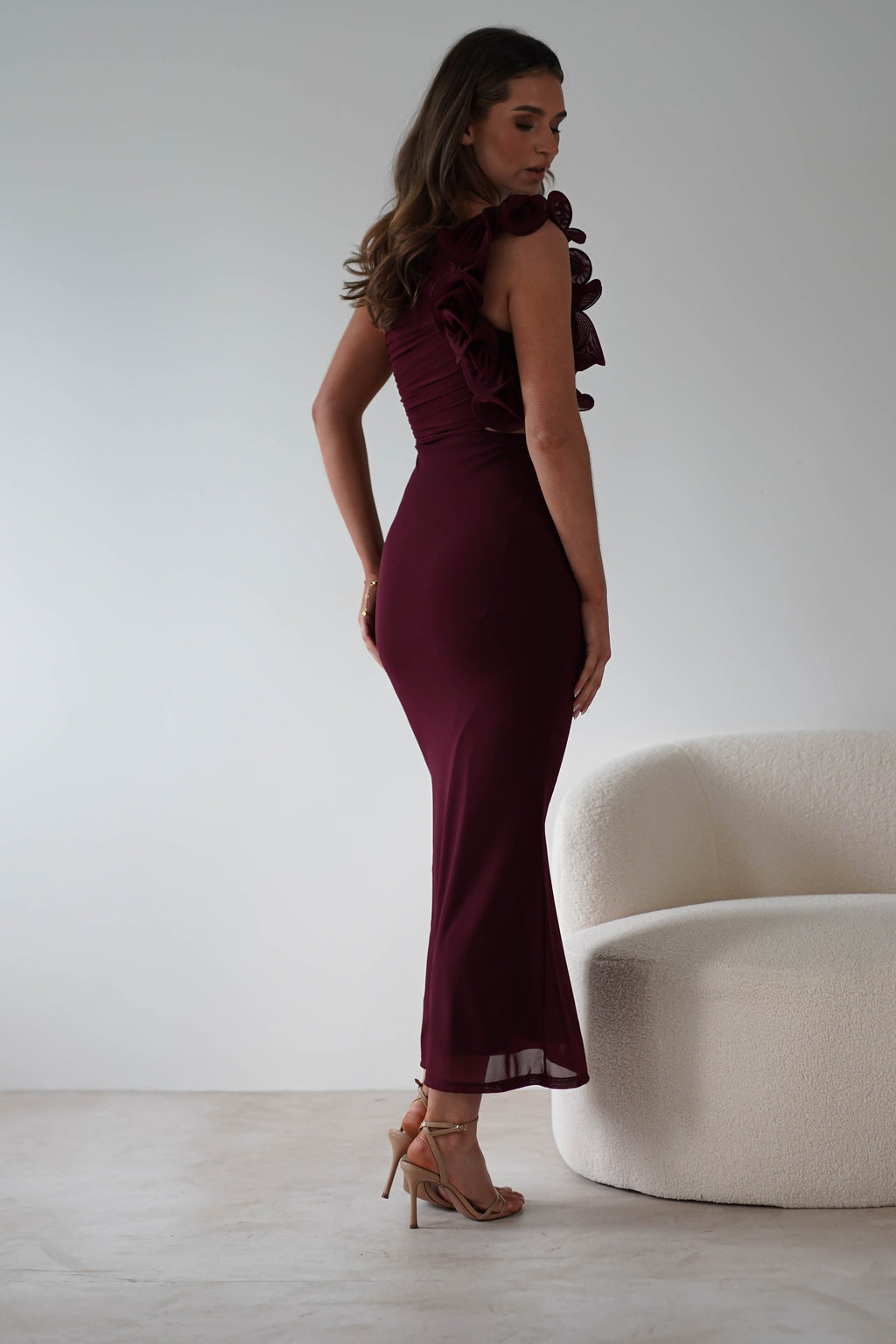 Sydney Bodycon Maxi Dress in wine – side view | Velora premium burgundy dresses