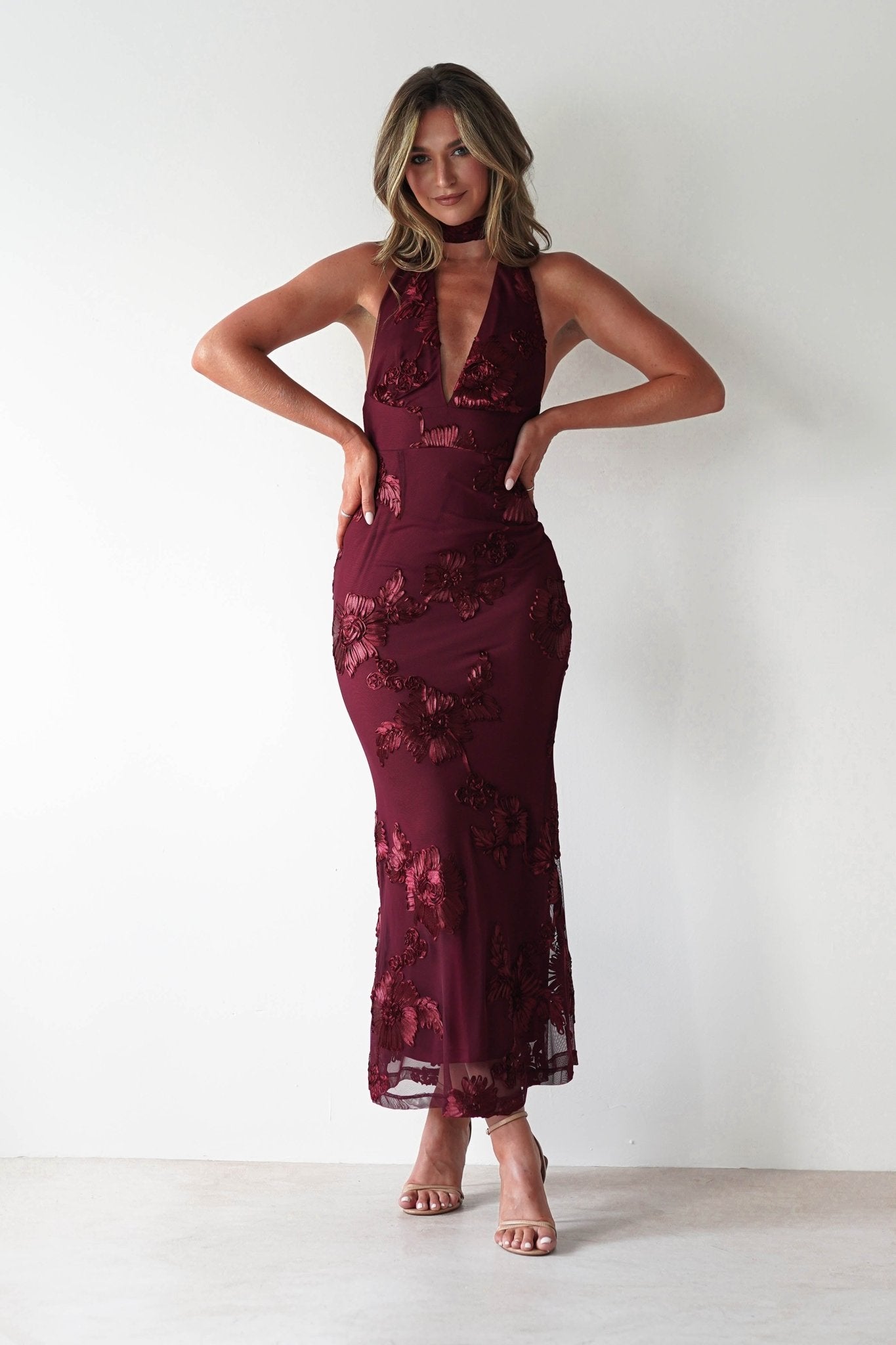 Halsey Tie Back Maxi Dress in wine textured – close-up detail | Velora premium burgundy dresses