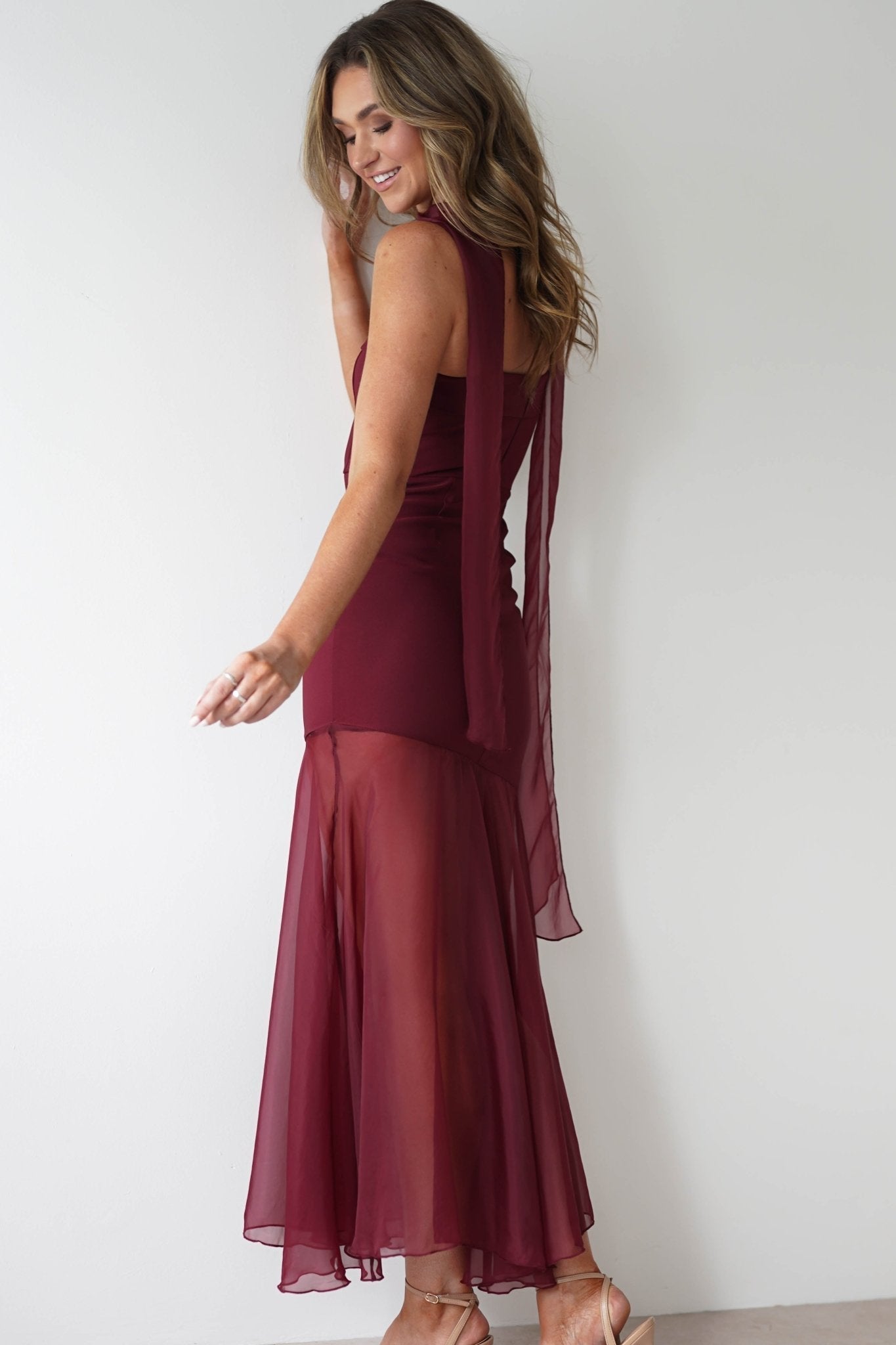 Harmony Square Neck Bodycon Maxi Dress in wine – close-up detail | Velora premium burgundy dresses