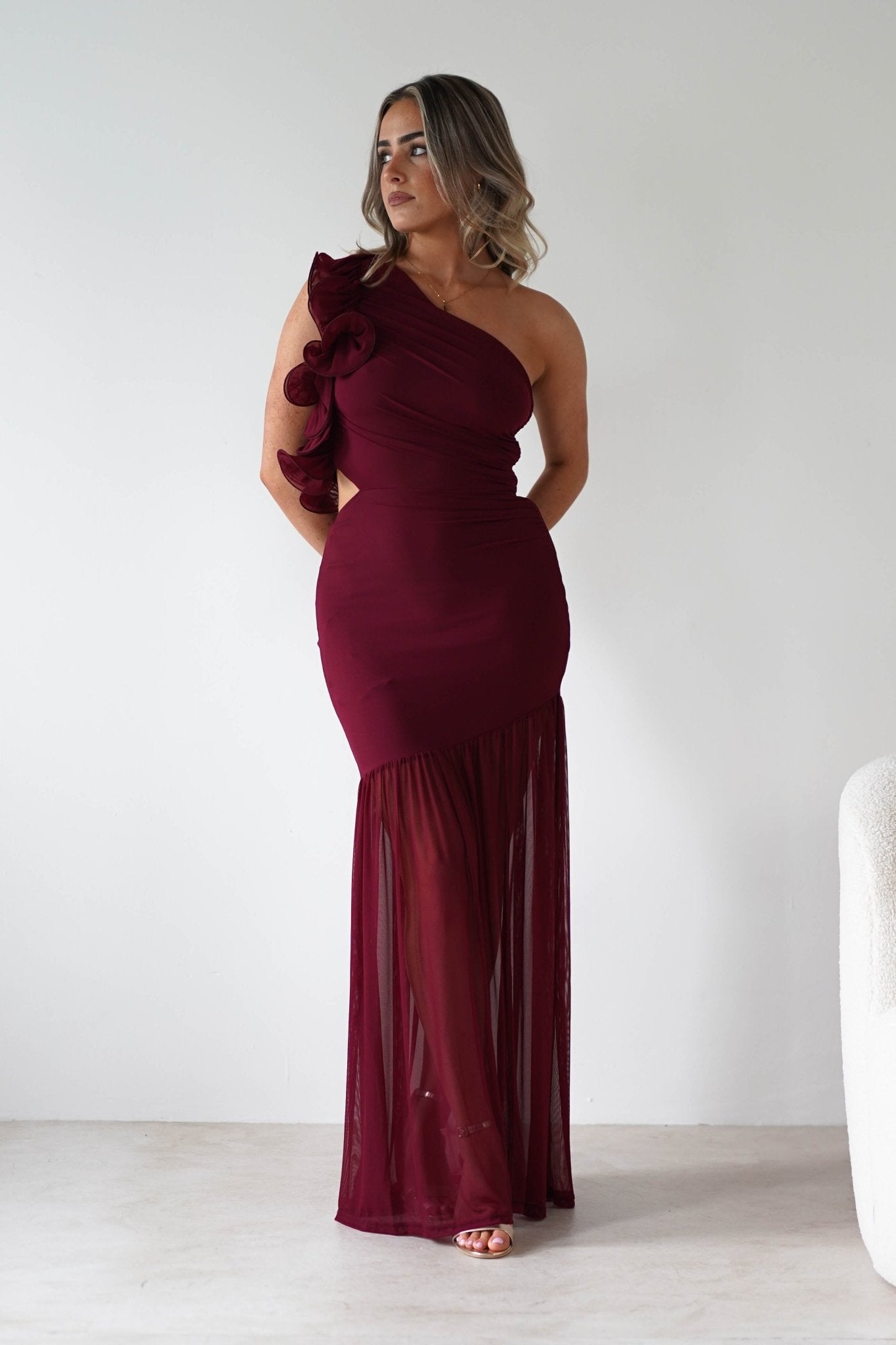 Stephanie Mesh Ruffle Maxi Dress in wine – hem detail | Velora premium burgundy dresses
